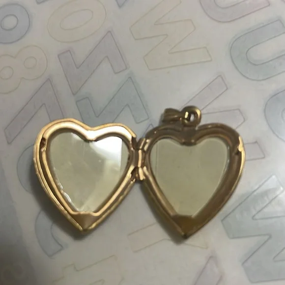I Love you 14k gold filled locket pendant. - Picture 3 of 9